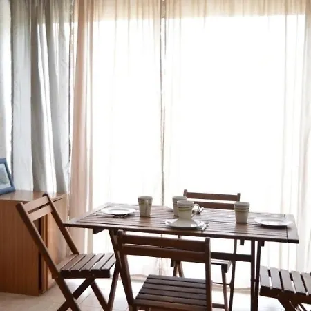 Apartment Cap D'agde, 1 Piece, 4 Personnes - Fr-1-249-283