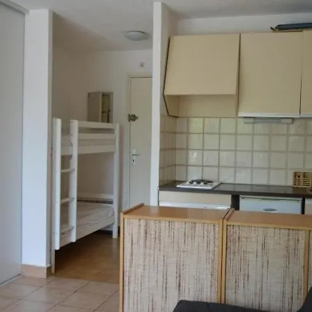 Apartment Cap D'agde, 1 Piece, 4 Personnes - Fr-1-249-283 *
